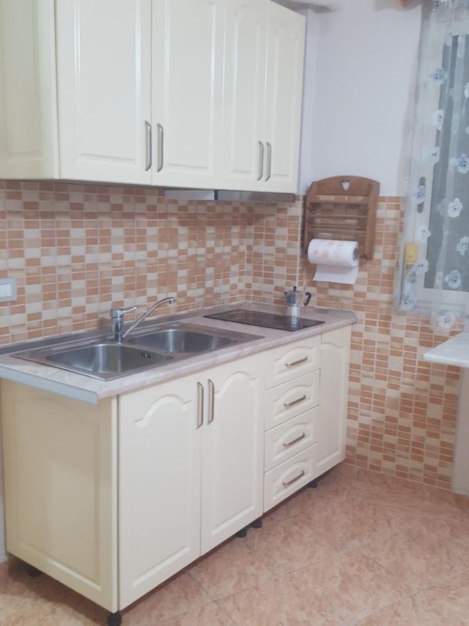 VlorëCasa Al Centroアパートメント エクステリア 写真