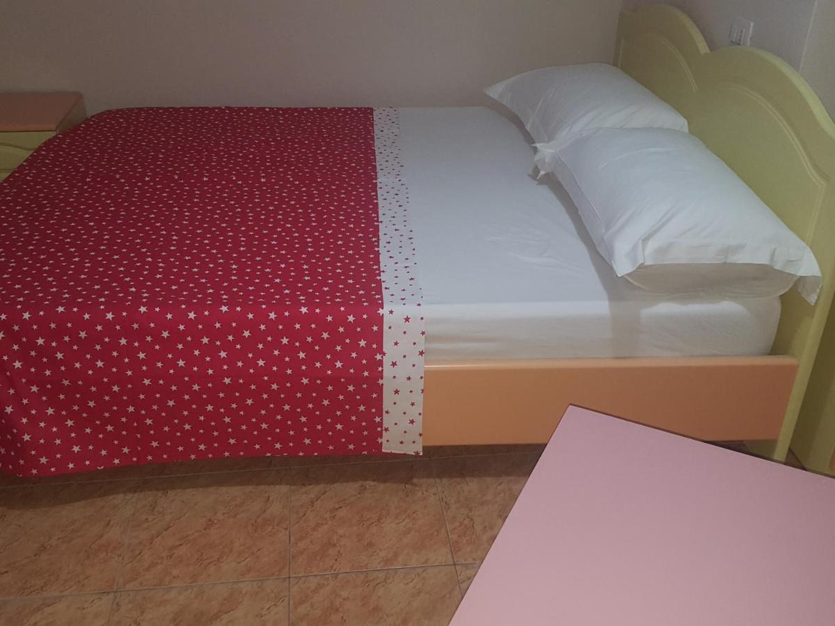 VlorëCasa Al Centroアパートメント エクステリア 写真