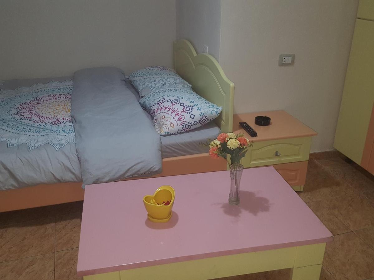 VlorëCasa Al Centroアパートメント エクステリア 写真